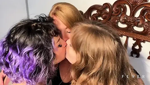 Sınırsız Güç Ve Arzu Oyunu, Hakimiyetle Yaramaz Bir Lezbiyen Ménage.