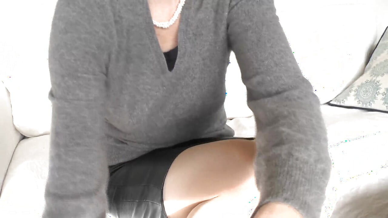 13 Days Before Your Wedding: Taboo Encounter - Cum on My Sweater, Lady Victoria Valente