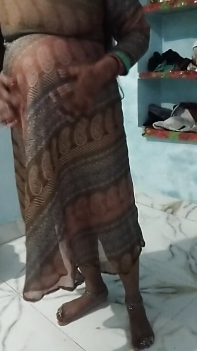 Sexy aunty