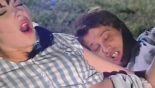 Дикая трах на улице ночь у костра