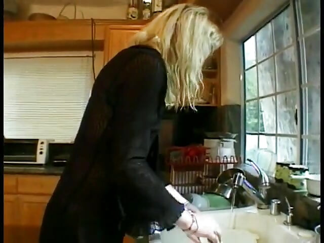 Mature blonde shemale Diva X gets her ass polished by resourceful overstayer