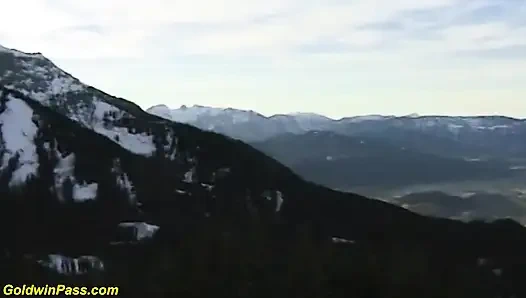 Дикая немецкая терапия клана на улице