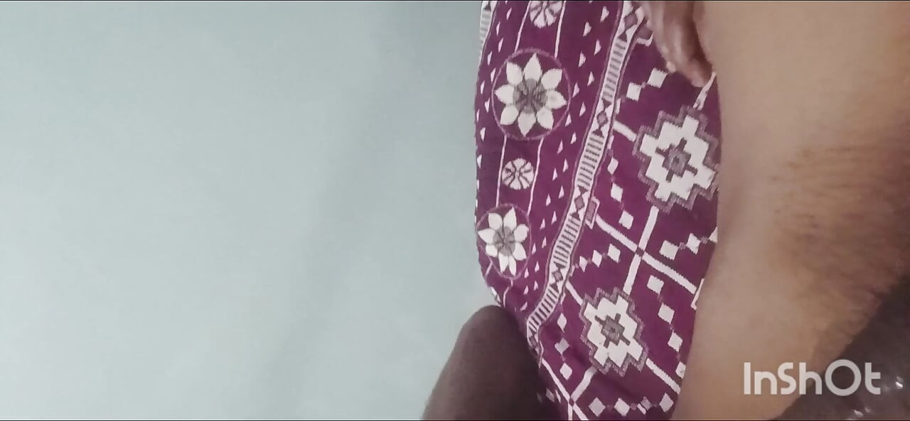 Indian Rajni gets sucked by cumming hot hot