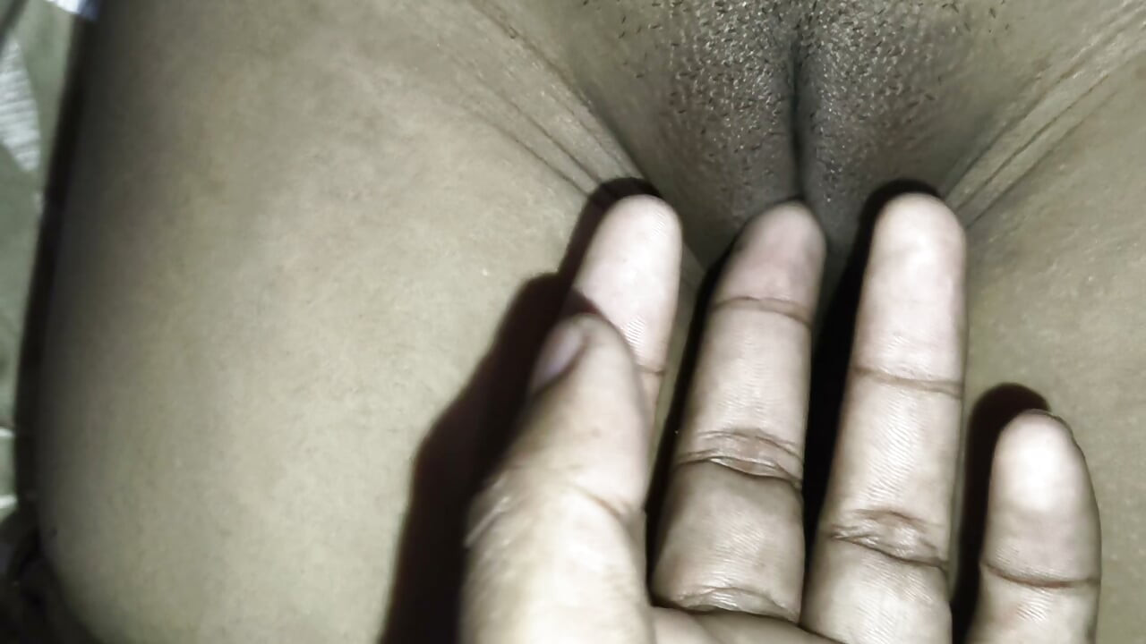 slim girl want horney very sexy and hot girl want sex