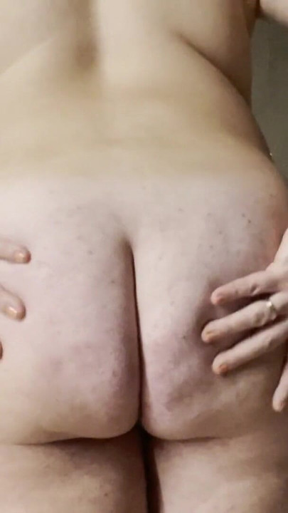 Emotional moment from "FEEDEE belly play"
