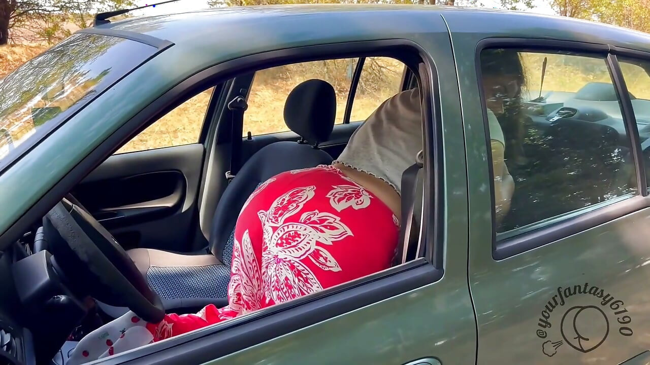 Bauch tut weh, also furzt ich im auto auf einem feld