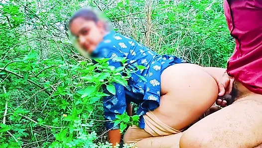 Hintli köylü kız ilk kez sıkı amcığını açık havada sikiyor ormanda seks videosu, viral mms xxx video