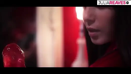 Wanita dengan memek dicukur ini suka banget dientot dari samping