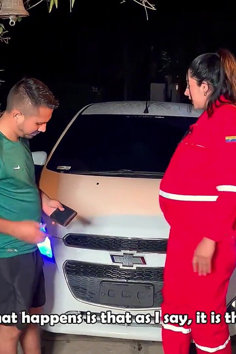 9 Months Pregnant Woman Gets a Job as a Mechanic and Her First Client Fucks Her and Cums on Her Face - Melany Latina / Tommy Mil