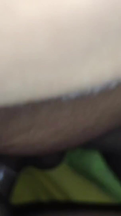 私のブラックブルが私の膣を舐めた後、激しく突く | クリップ 2