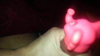 Сперма розового слона в любительском видео