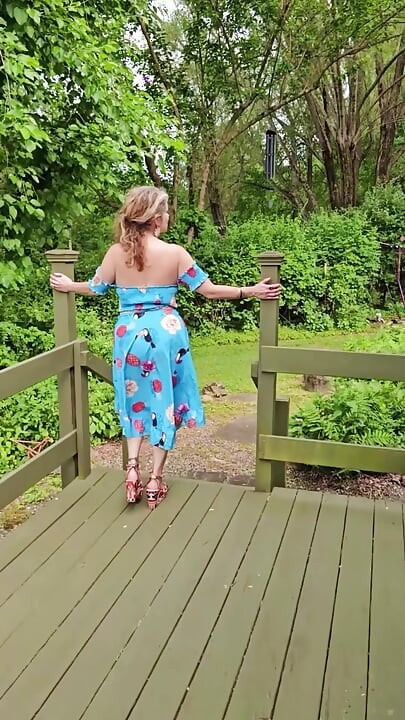 OnlyFans Voyeur look at MOMMY Enjoying the Summer Barbecuing Meat with her BIG TITS Out in the Sunshine