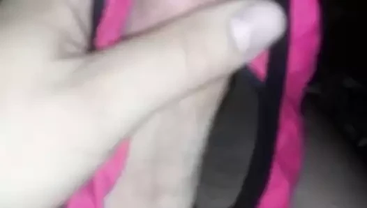 Cum içinde genç pembe külot