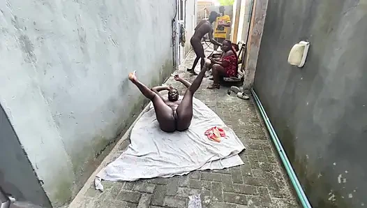 Der typ fickt wie ein tier