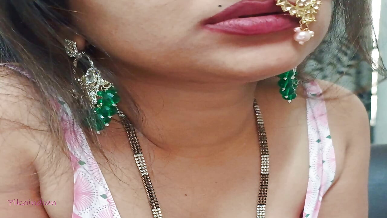 Hot Desi Indian Girl Hot Bouncing Boobs Nipples Desi Aunty Looking Beautiful Face Hot Show