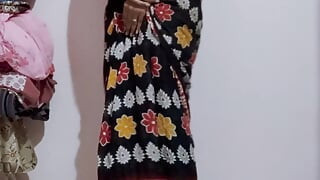 Saree solo satisfaction