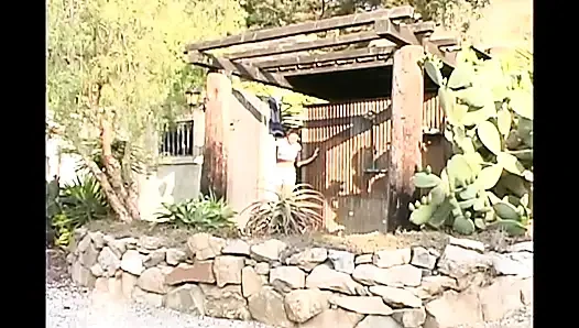 Memek muncrat sempit cewek ini dientot habis-habisan sama kontol ngacengku