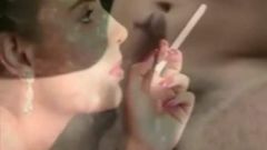 Palenie hottie sprawia, że ​​mężczyźni cum