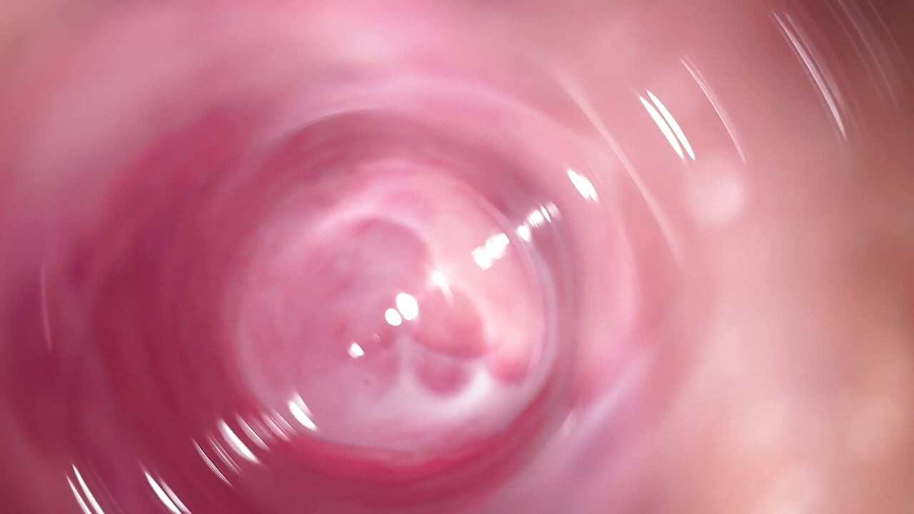 Kamera jauh di dalam vagina krim kecil Mia