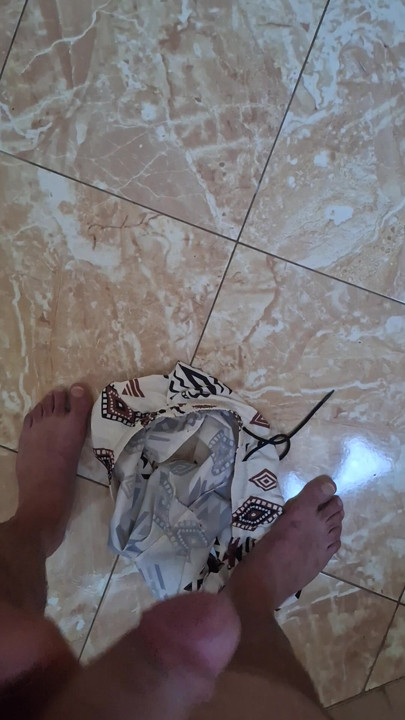 Eu me masturbo