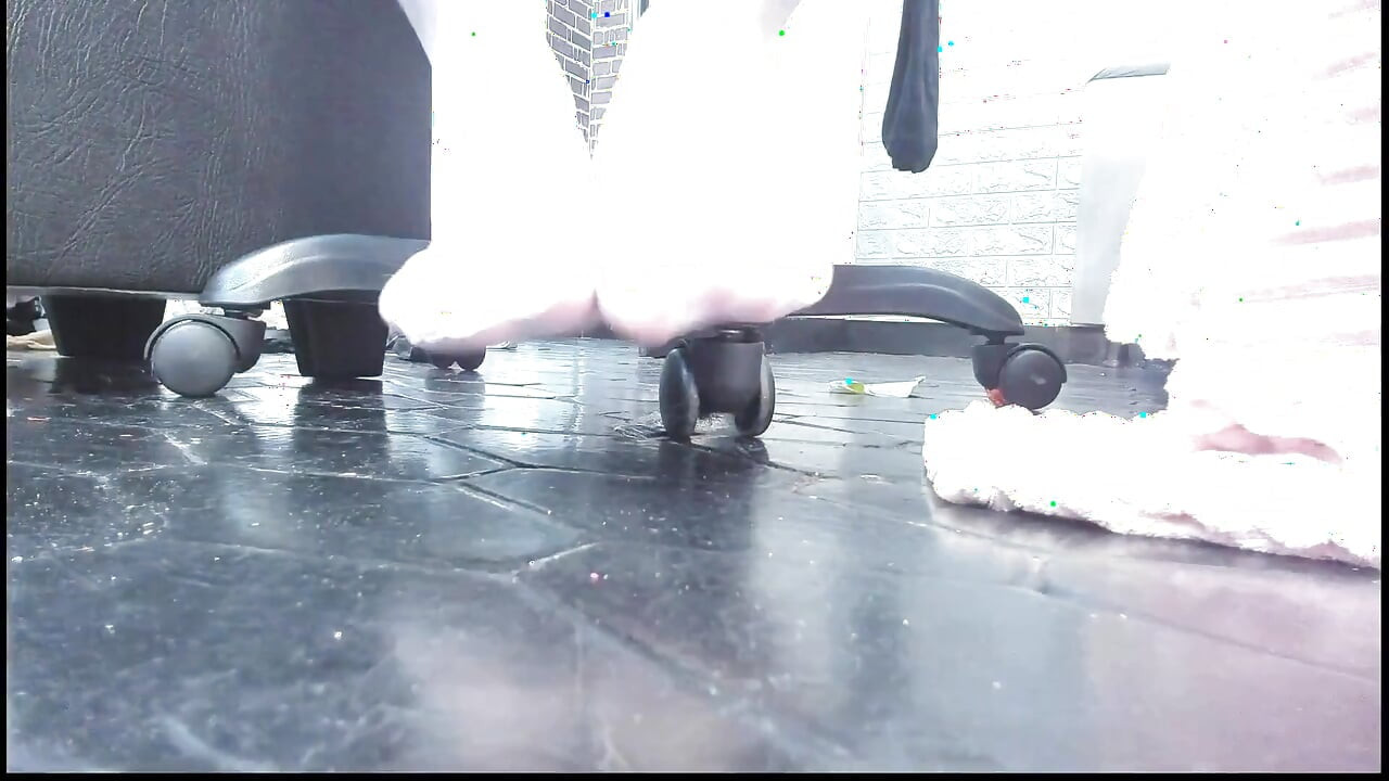 Ciorapi albi și degete dureroase roșii