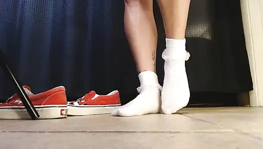 Kabarık beyaz çoraplı vans flame spor ayakkabı ayakkabı oyunu