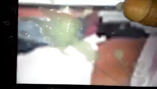 Benim değerli ann'ime saygılarımla.