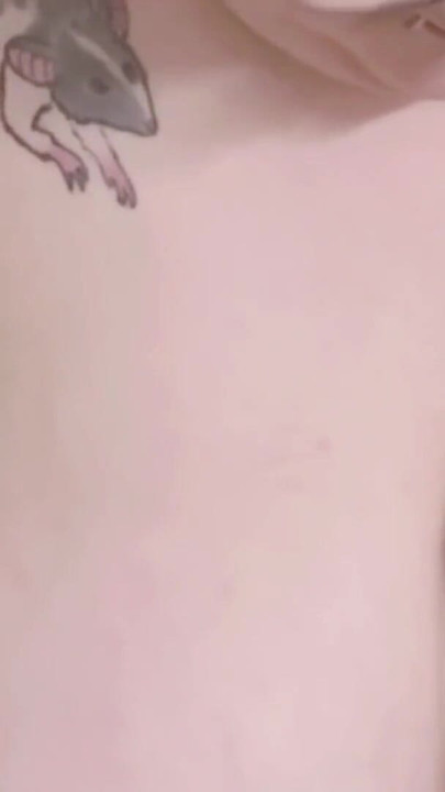 Professor gigante tetas nipslip durante teste | Clipe 1