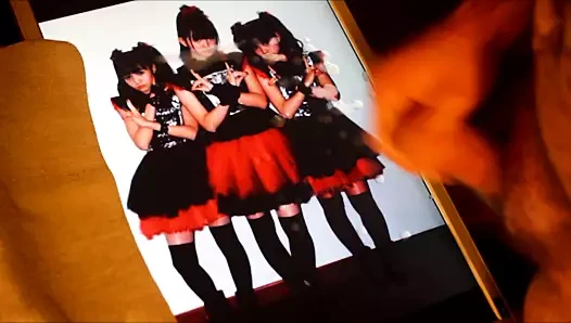 MOA, YUI, SU, tribute