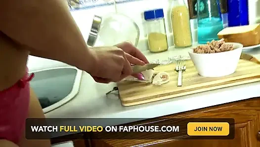 грязный кухонный секс