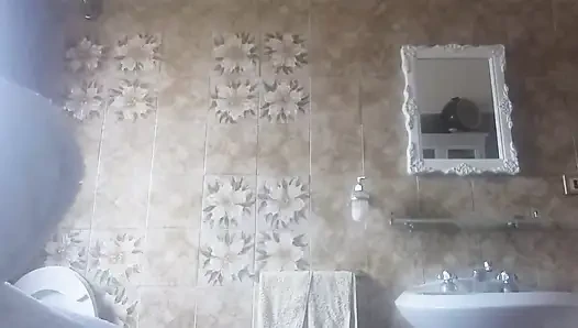 Ben peruk koleksiyonumu denerken beni ister misin?