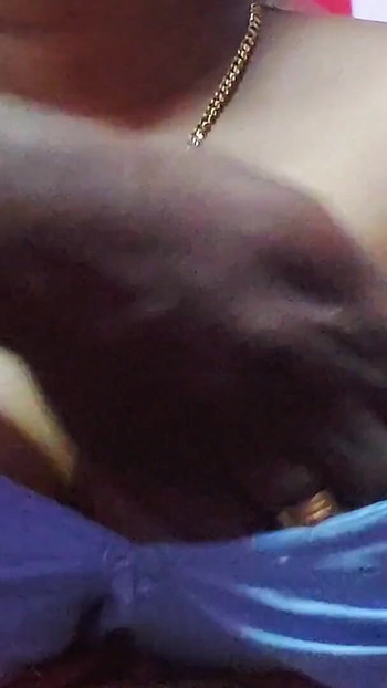 امرأة متزوجة تأخذ صديقها إلى الفندق | مقطع 1