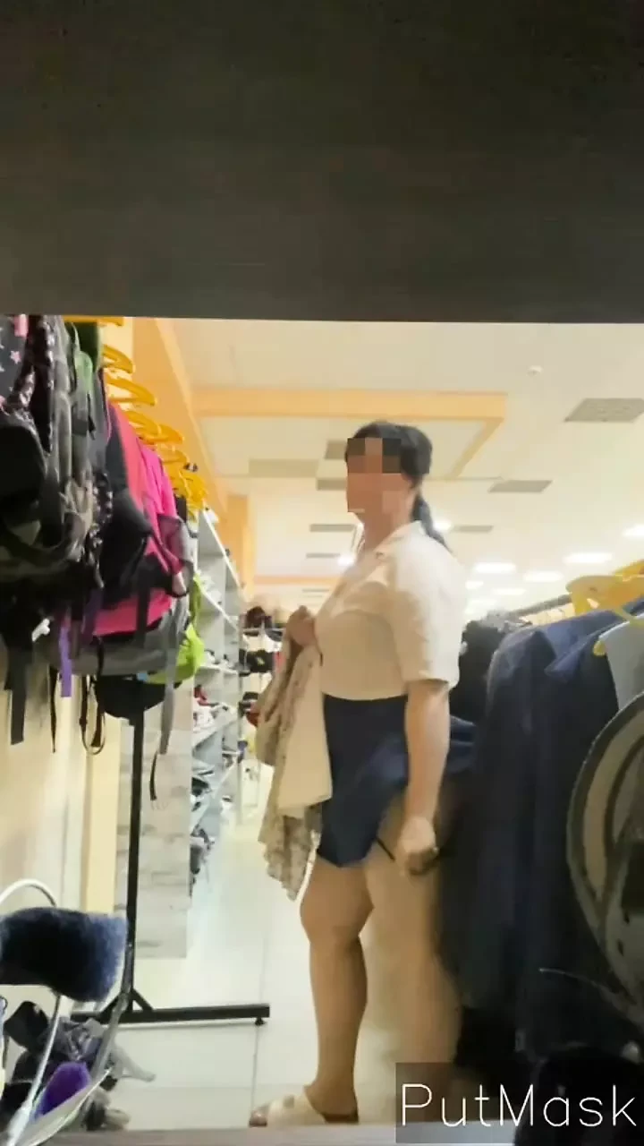 shopping at a sexy milf store
