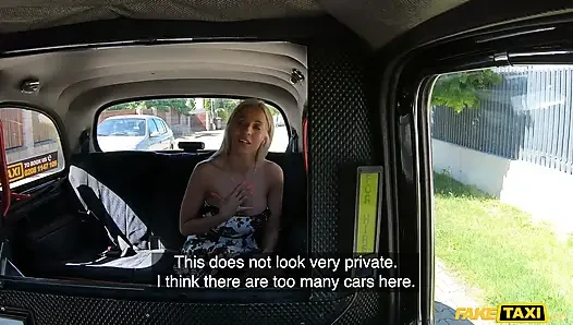 Fake taxi - emily bright ist so schön und eng, dass sie jeden zum kommen bringen kann