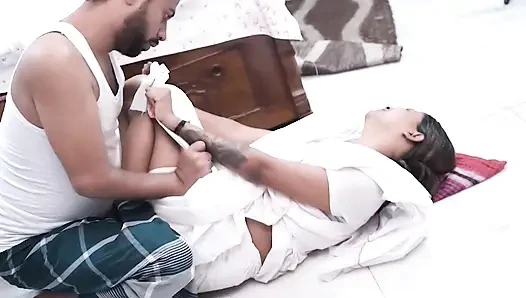 Vidhwa Bhabho ko jabbardastii patak ke pela