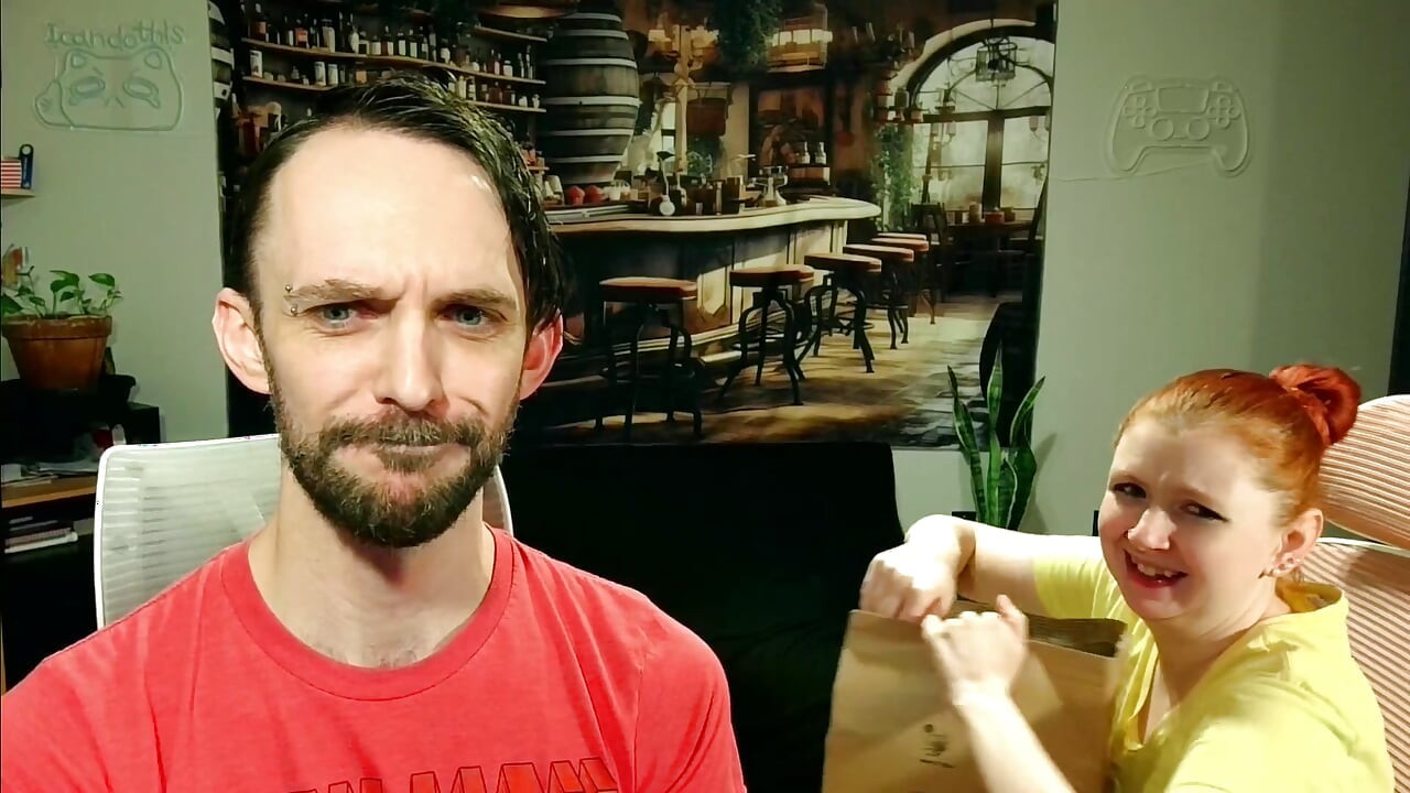 Jahuno suge și vibrează pizda de buzunar Unboxing