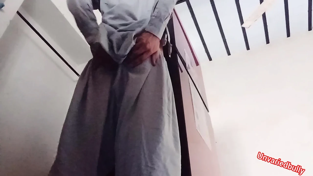 Quick Morning JO Session Before College – Intense Stroking Until Cumshot