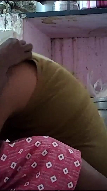 Epski trenutak iz "Indijska seoska kućanica se seksi ljubi"