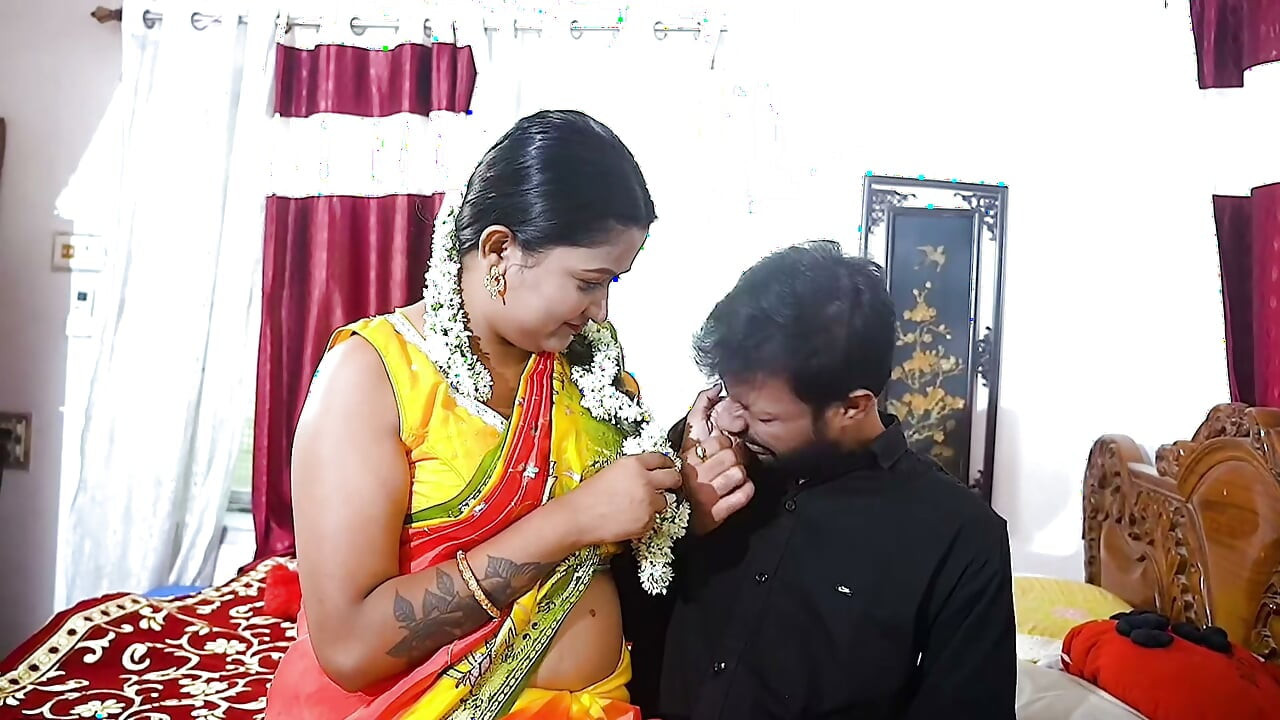 Bhabhi ki soteli behen ko gand me hath daal ke josh jga diya