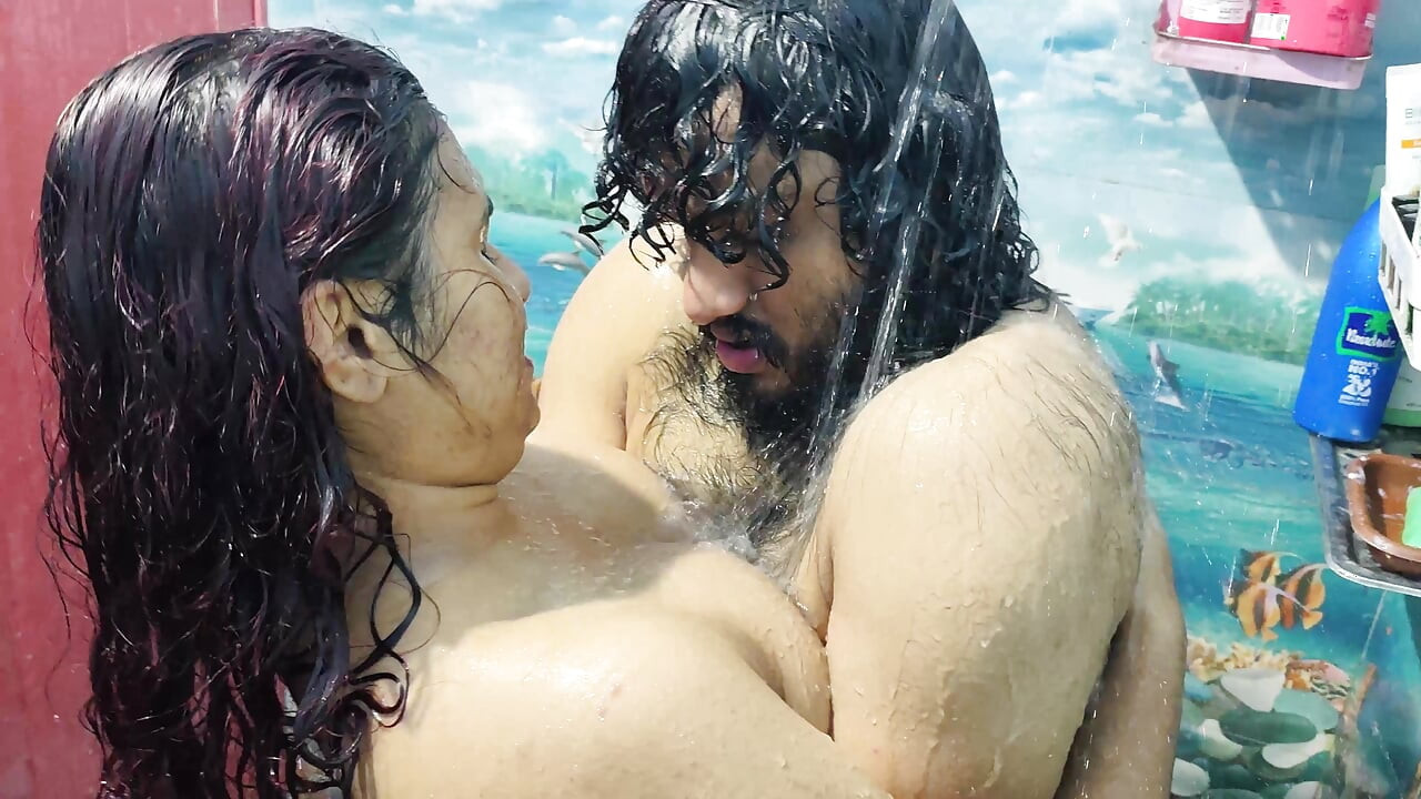 Hot bath romance with ass kiss and ass lick
