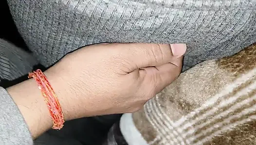 Üvey anne üvey oğluyla yatağı paylaşıyor