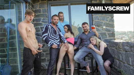 Fucked up Family throws the Biggest Party