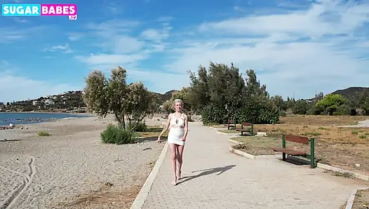 YUNAN GENÇ KıZ ANGELINA MOUNAROVA SUGARBABESTV'DE BAŞKA BIR BÜYÜK ZENCI ALıYOR