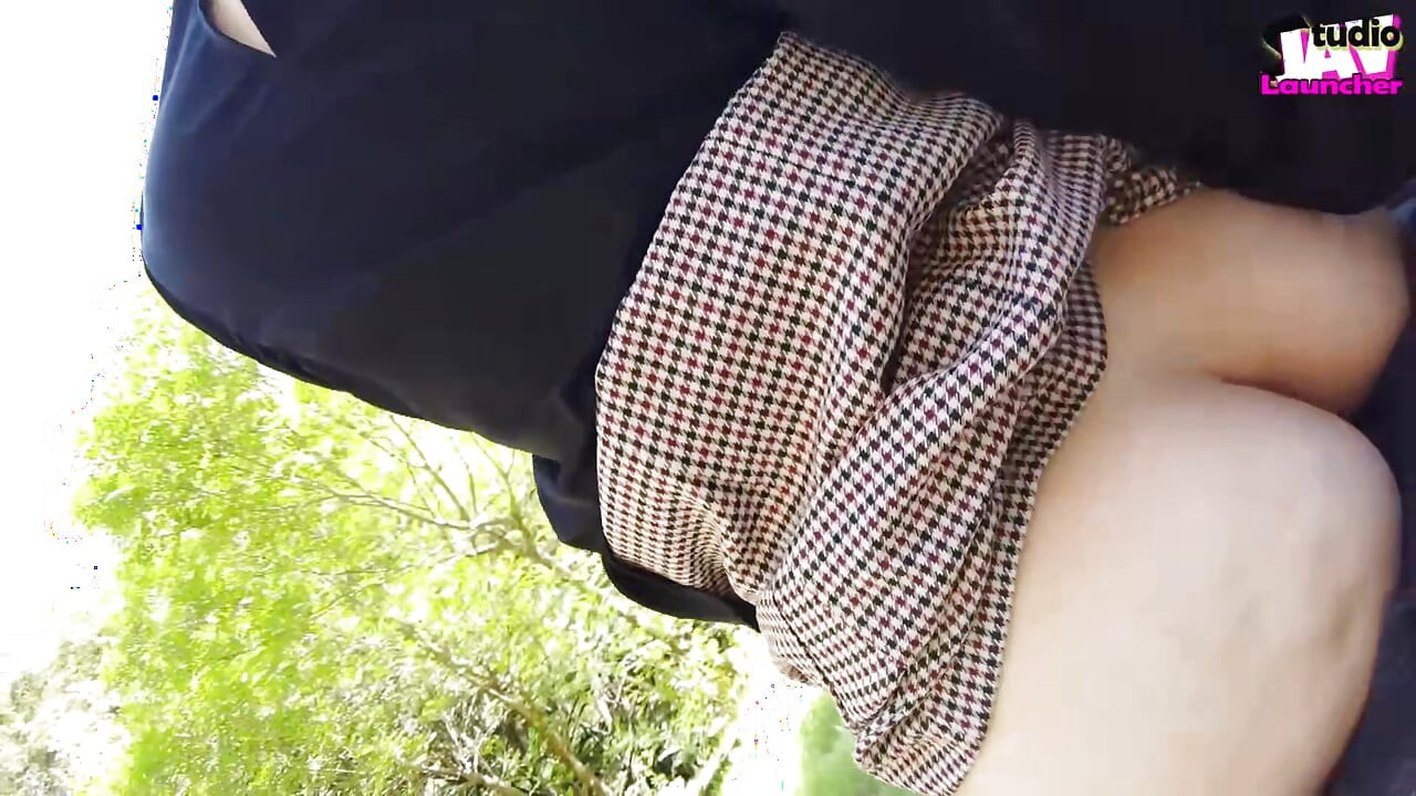 Office Heat - una musa de estilo recluta mezcla su dulce voz con una audaz bebida al aire libre - capítulo 2