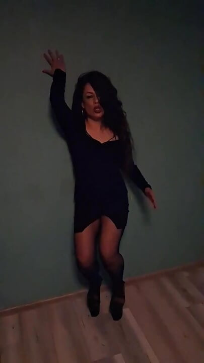 Mamă vitregă sexy milf se mișcă lent