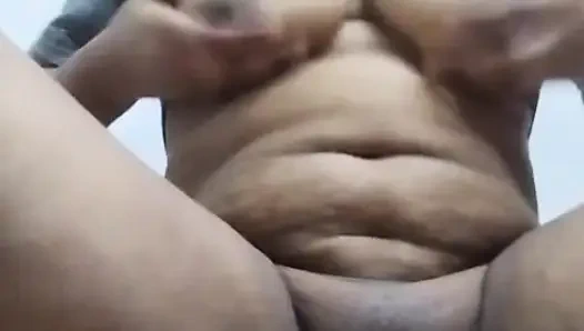 Bangladeşli üniversiteli kız patlıcanla tam video seks yapıyor