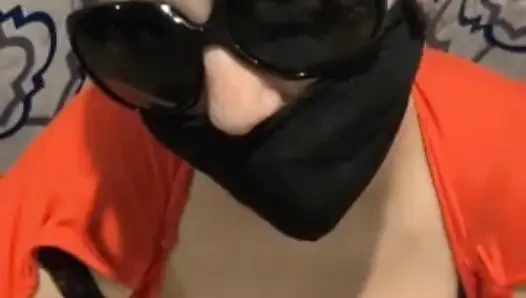 Eine freundin auf einer schlafanzug-party