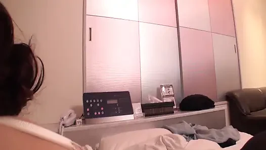 A125G07 Sex with a busty beautiful wife with her affair partner at a love hotel! A beautiful wife with black pantyhose shifts her panties for raw!