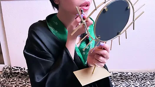 Как быть девушкой в видео от первого лица/Sfw