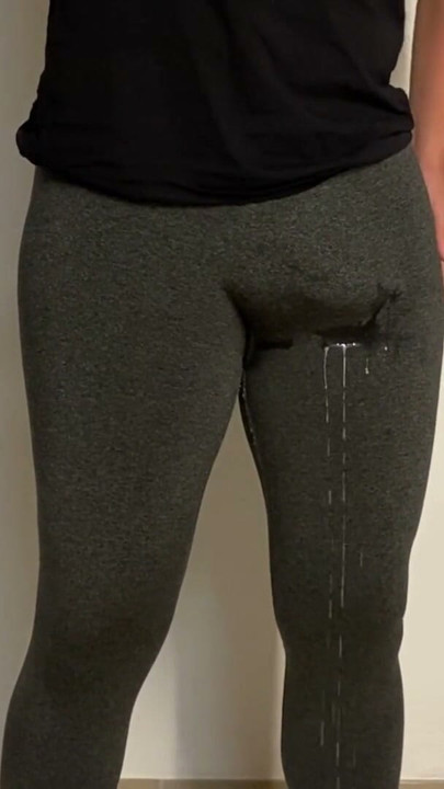 No hands cumshot in tight pants | Clip 1